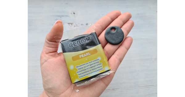 Cernit Pearl oven-bake polymer clay, Black, Nr.100, 56 gr