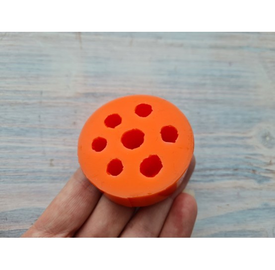Silicone mold, Garden strawberries, 7 pcs., ~ Ø 1.1-1.5 cm