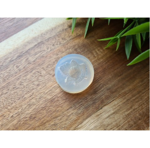 Silicone mold, Ladybug on the leaf, ~ 2.4 * 2 cm, ~ Ø 1.1