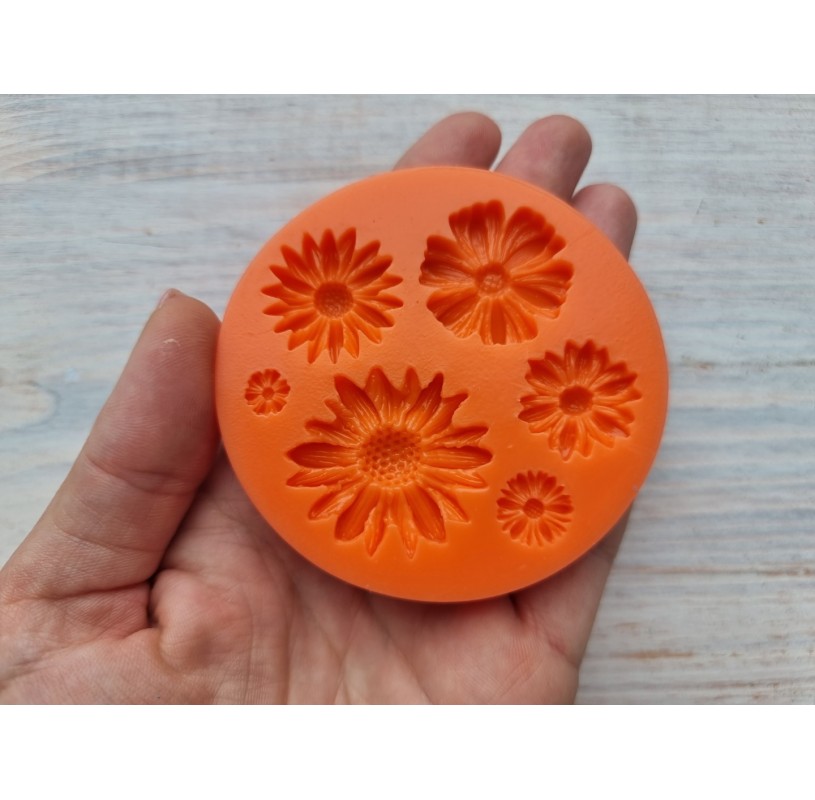 FineInno 6Pcs Flower Silicone Molds Daisy Resin Mold Crown Chrysanthemum  Sunflower Casting Molds Floral Crystal for DIY Crafts Jewelry Earring