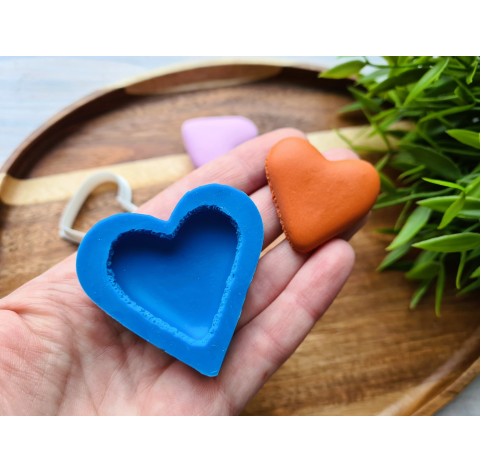 Silicone mold, Macaron, style 11, heart, large, ~ 3.3*3.6 cm, H:0.7 cm + cutter Ø 3.4 cm