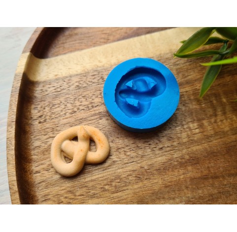 Silicone mold, Pretzel, style 1, ~ 2.1-2.8 cm, H:0.6 cm