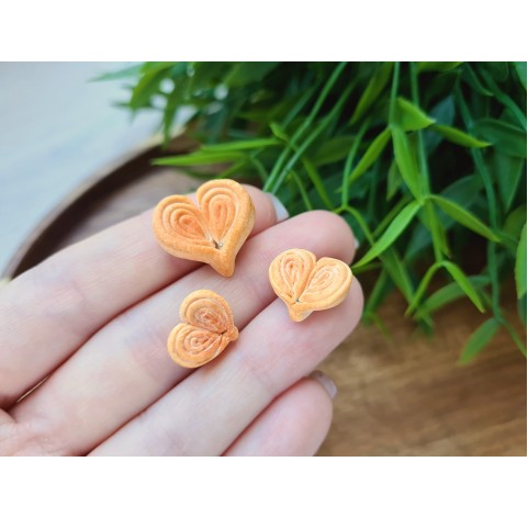 Silicone mold, Bun, style 3, heart, 3 elements, ~ 1.2-1.8 cm, H:0.5-0.7 cm