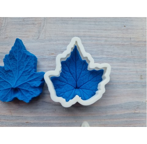 Silicone veiner, Ivy leaf, (mold size) ~ 5.5*6.5 cm + 2 cutters (3.4 cm long, 5 cm long)
