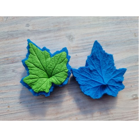 Silicone veiner, Ivy leaf, (mold size) ~ 5.5*6.5 cm + 2 cutters (3.4 cm long, 5 cm long)