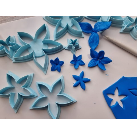 "Flower, style 1", set of 8 cutters, one clay cutter or FULL set