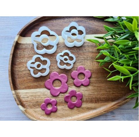 "Flower, style 4", set of 4 cutters, one clay cutter or FULL set