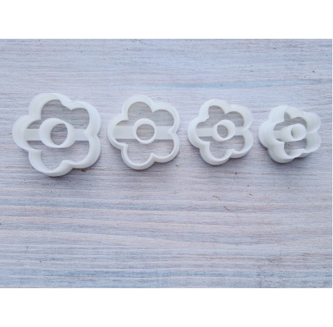 "Flower, style 4", set of 4 cutters, one clay cutter or FULL set