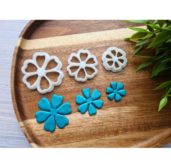 "Flower, style 6", set of 3 cutters, one clay cutter or FULL set