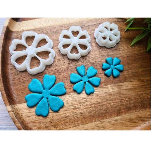"Flower, style 6", set of 3 cutters, one clay cutter or FULL set
