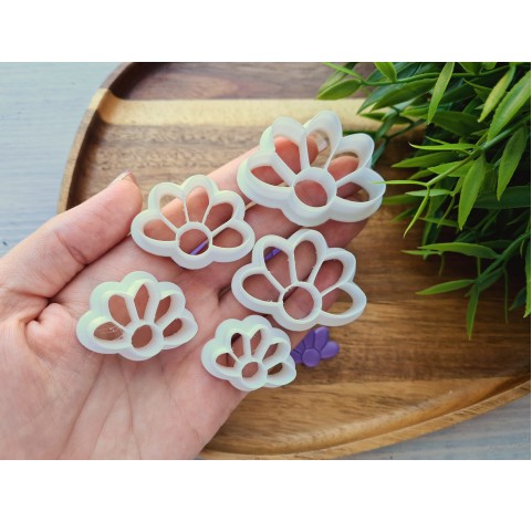 "Flower, style 10", set of 5 cutters, one clay cutter or FULL set