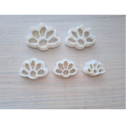 "Flower, style 10", set of 5 cutters, one clay cutter or FULL set