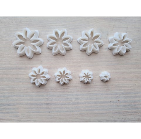 "Chrysanthemum", set of 8 cutters, one clay cutter or FULL set