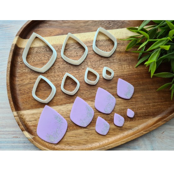 "Irregular drop", set of 7 cutters, one clay cutter or FULL set