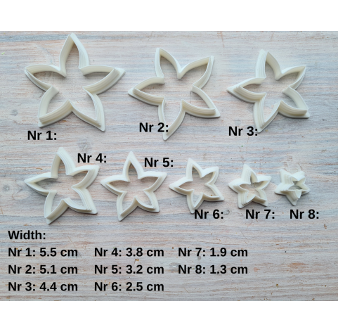 "Flower, style 1", set of 8 cutters, one clay cutter or FULL set