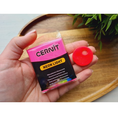 Cernit Neon, fuchsia, Nr. 922, 56g (2oz), oven-hardening polymer clay