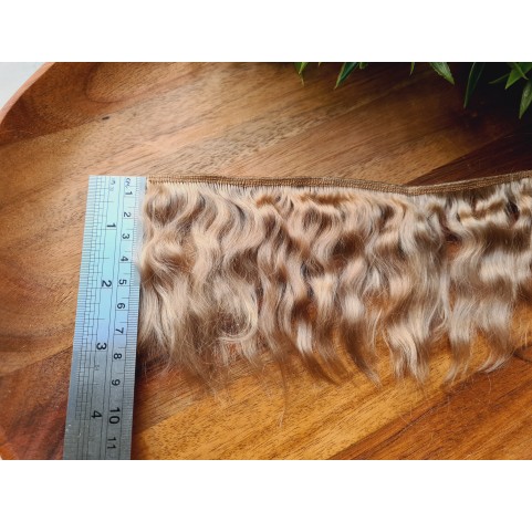 Mohair weft (Pearl blonde), ~ 20 cm long, hair length 6-8 cm
