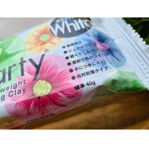 Padico Hearty, white, super lightweight modeling clay, 40 g