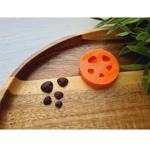 Silicone mold, Dog or bear nose, style 3, 5 elements, ~ 0.5-1 cm, H:0.2-0.3 cm