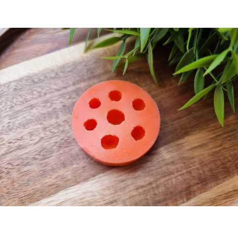 Silicone mold, Strawberry, style 18, wild, 7 elements, ~ Ø 0.8-1.2 cm, H:1.2-1.6 cm