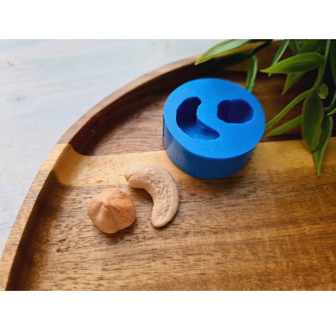 Silicone mold, Nuts set, style 2, 2 elements, ~ 1.4*2.3 cm, ~ Ø 1.5 cm, H: 1-1.3 cm (cashew, hazelnut)