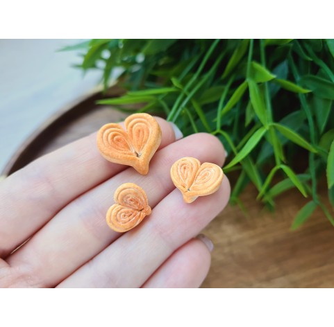 Silicone mold, Bun, style 3, heart, 3 elements, ~ 1.2-1.8 cm, H:0.5-0.7 cm