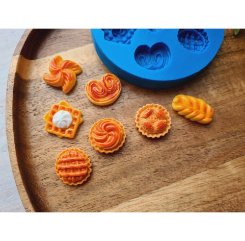 Silicone mold, Buns set, 1:6 scale, style 4, 7 elements, ~ 1.3-2.6 cm, H:0.6-0.8 cm