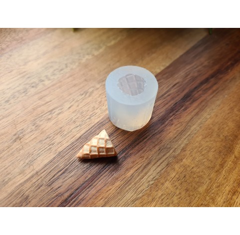 Silicone mold, Ice cream cone, scale 1:6, style 1, ~ Ø 1.4 cm, H:1.9 cm
