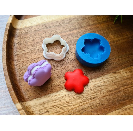 Silicone mold, Macaron, style 9, flower, ~ Ø 2.4 cm, H:0.6 cm + cutter Ø 2.3 cm