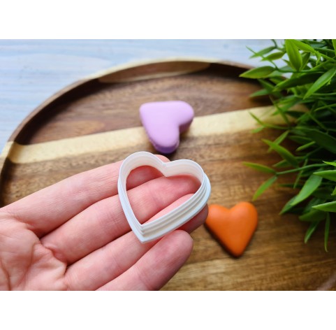 Silicone mold, Macaron, style 11, heart, large, ~ 3.3*3.6 cm, H:0.7 cm + cutter Ø 3.4 cm