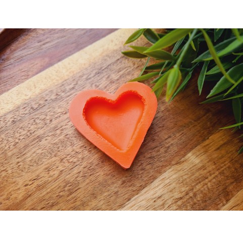 Silicone mold, Macaron, style 11, heart, large, ~ 3.3*3.6 cm, H:0.7 cm + cutter Ø 3.4 cm