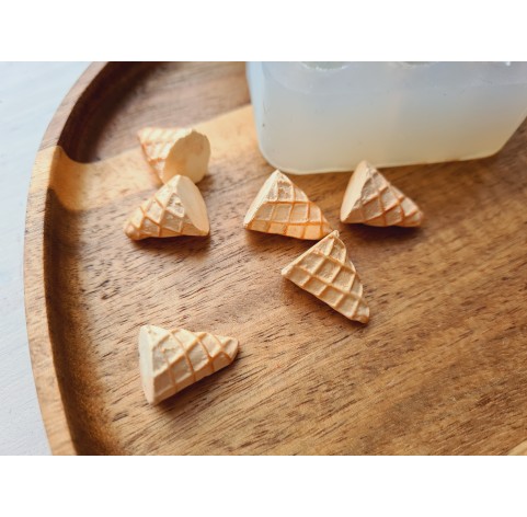 Silicone mold, Ice cream cone, 1:6 scale, style 1, 6 elements, ~ Ø 1.4 cm, H:1.9 cm