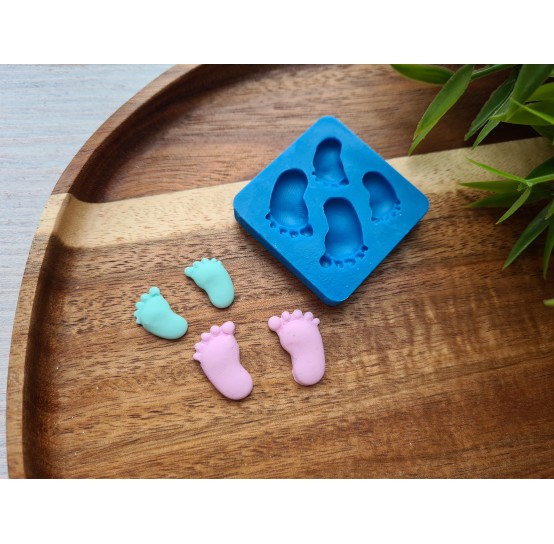 Silicone mold, Feet, 4 elements, ~ 1.3*2 cm, H:0.4 cm, 1.5*1 cm, H:0.3 cm