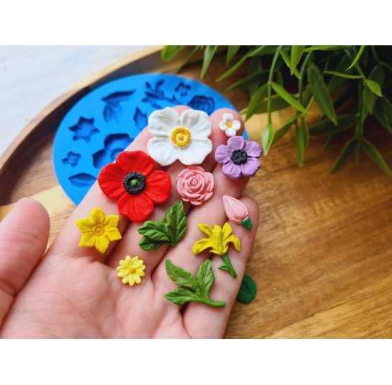 Silicone mold, Set of leaves and flowers, style 3, 15 elements, ~ 0.7-2.6 cm, H:0.1-0.4 cm