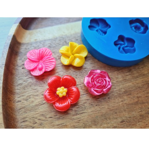 Silicone mold, Set of flowers, style 2, 4 elements, ~ Ø 1.8-2.2 cm, H:0.6-0.7 cm