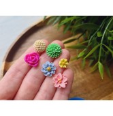 Silicone mold, Set of flowers, style 3, 6 elements, ~ 0.8-1.4 cm, H:0.2-0.6 cm