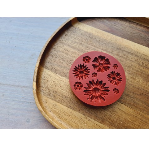 Silicone mold, Daisy, style 1, 9 elements, ~ 0.7-3.2 cm, H:0.2-0.6 cm