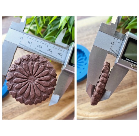 Silicone mold, Full size biscuit, style 17, ~ Ø 4.4 cm, H:0.7 cm