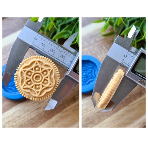 Silicone mold, Full size biscuit, style 25, ~ Ø 3.7 cm, H:0.7 cm