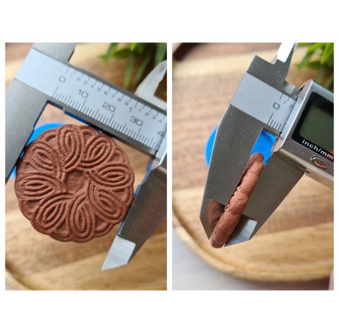 Silicone mold, Full size biscuit, style 26, ~ Ø 3.8 cm, H:0.5 cm