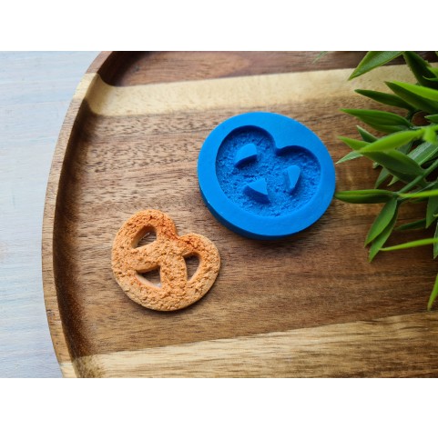 Silicone mold, Full size biscuit, style 30, pretzel form, ~ 3.6*3 cm, H:0.5 cm