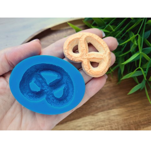 Silicone mold, Full size biscuit, style 35, pretzel form, ~ 3.4*4.7 cm, H:0.7 cm
