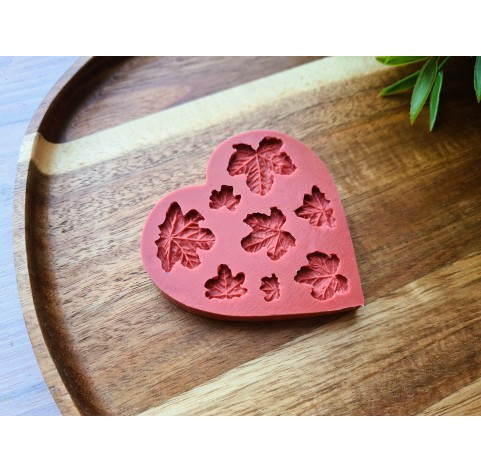 Silicone mold, Cloudberry leaf, style 2, 8 elements, ~ 0.7-2.5 cm, H:0.2 cm