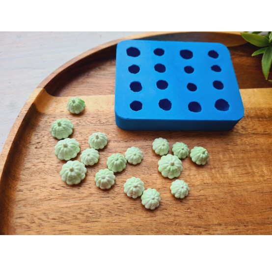 Silicone mold, Pattypan squash, scale 1:6, style 2, 6 elements, ~ Ø 1-1.3 cm, H:0.6-0.9 cm