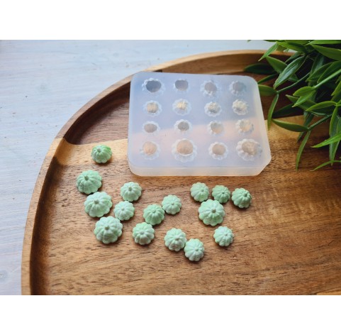 Silicone mold, Pattypan squash, scale 1:6, style 2, 6 elements, ~ Ø 1-1.3 cm, H:0.6-0.9 cm
