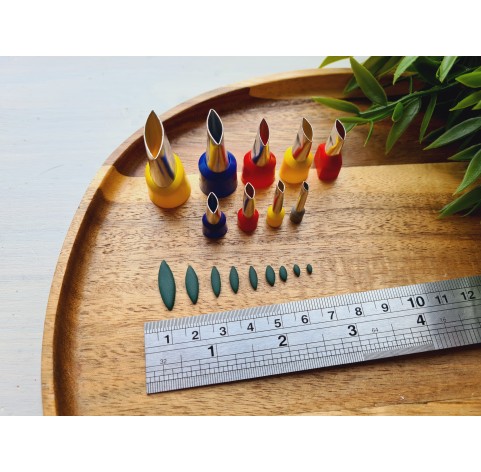 Metal Cutters Narrow Leaf, 4, 5 or 9 pcs., Ø 0.3-1.4 cm