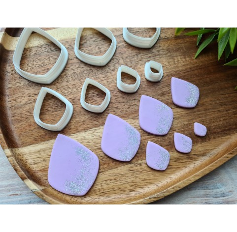 "Irregular drop", set of 7 cutters, one clay cutter or FULL set