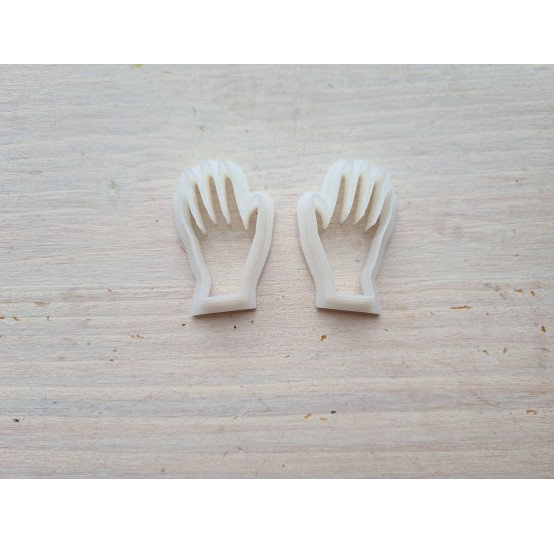 "Woman's hands", set of 2 cutters