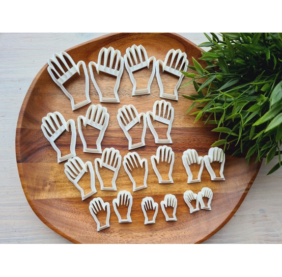 "Woman's hands", set of 2 cutters