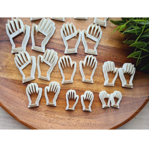 "Woman's hands", set of 2 cutters